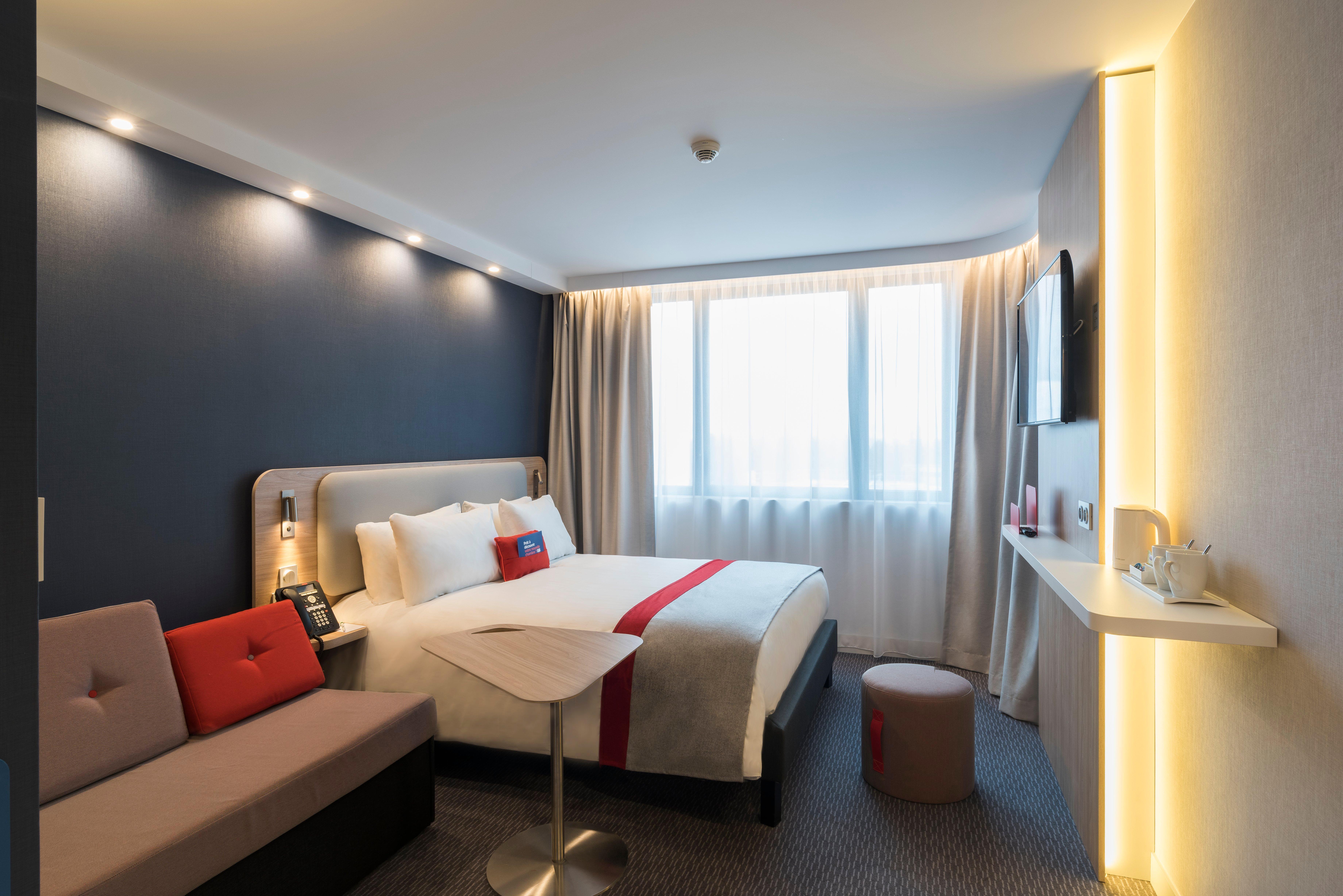 Holiday Inn Express - Paris - Cdg Airport By Ihg Roissy-en-France Zewnętrze zdjęcie